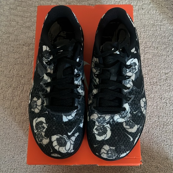 Nike Metcon - Picture 2 of 3